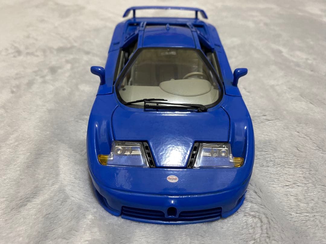 ミニカー Maisto DAUER EB110 1/18