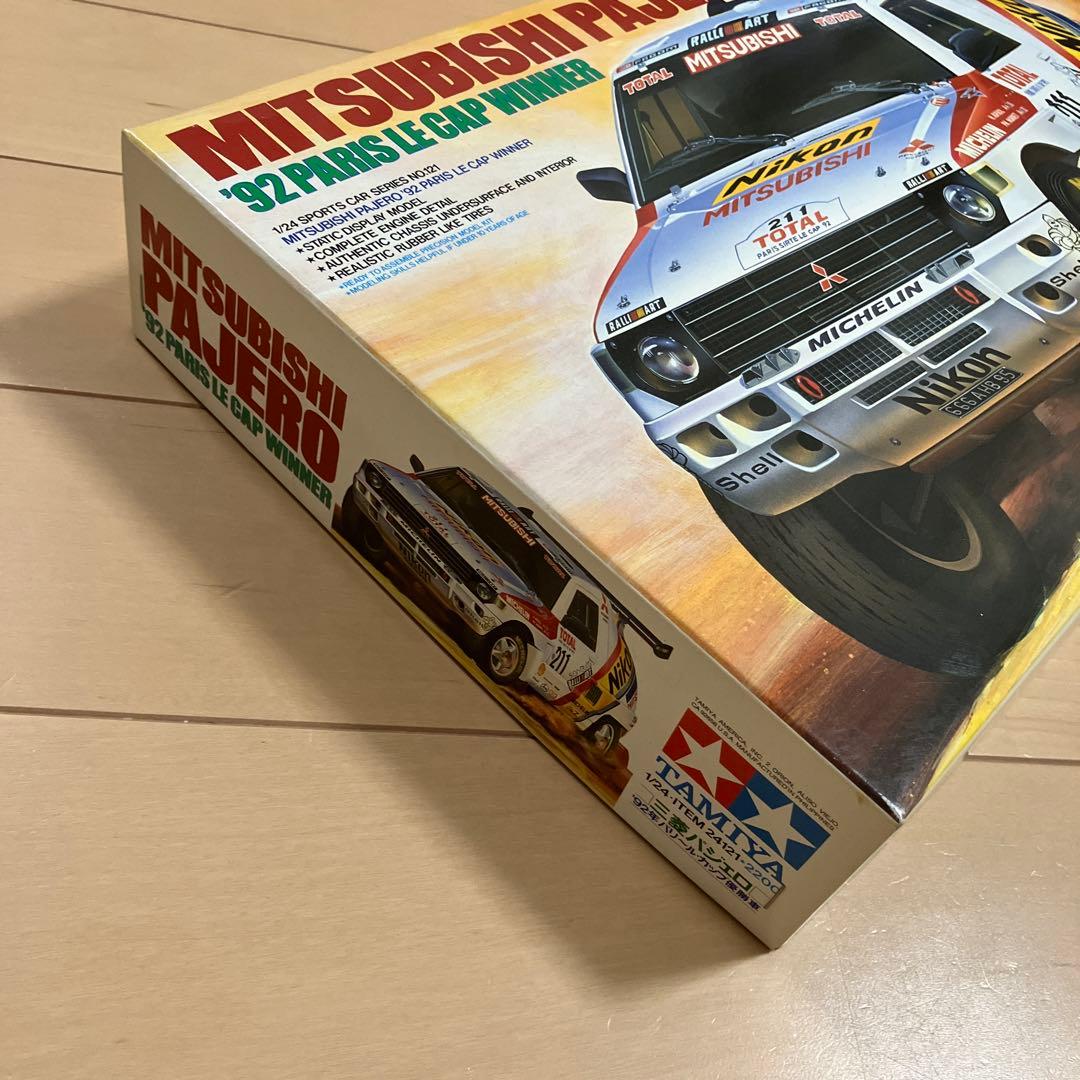 【新品】タミヤ1/24 三菱パジェロ92年パリ〜ル・カップ優勝車 プラモデル