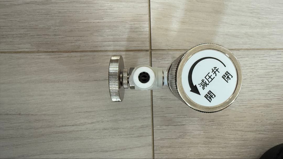 水草水槽用 CO₂フルセット 電磁弁付き 即使用可 中古）