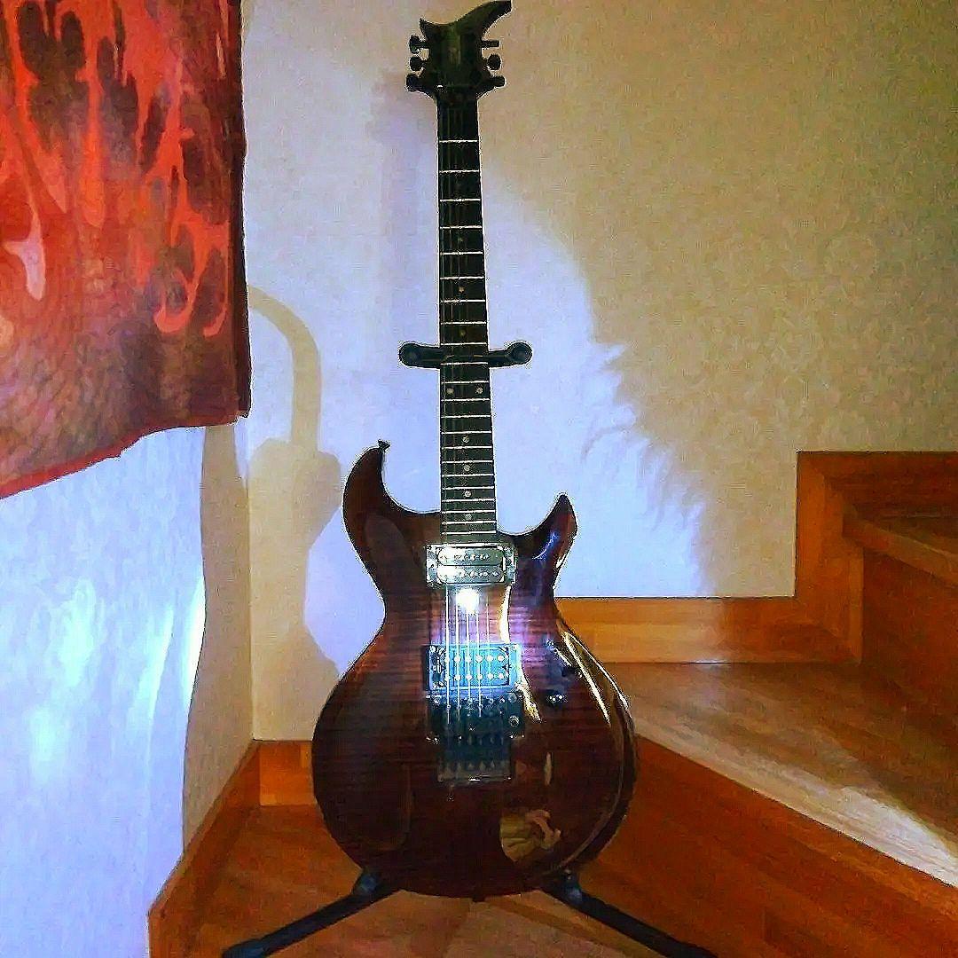 希少モデル ESPジャパンビンテージ　ケース付未調整品　海外高値　売切御免