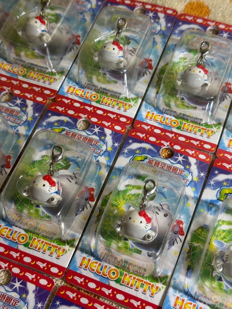 これでラスト！ハローキティ 14個セット ご当地キティ 2005