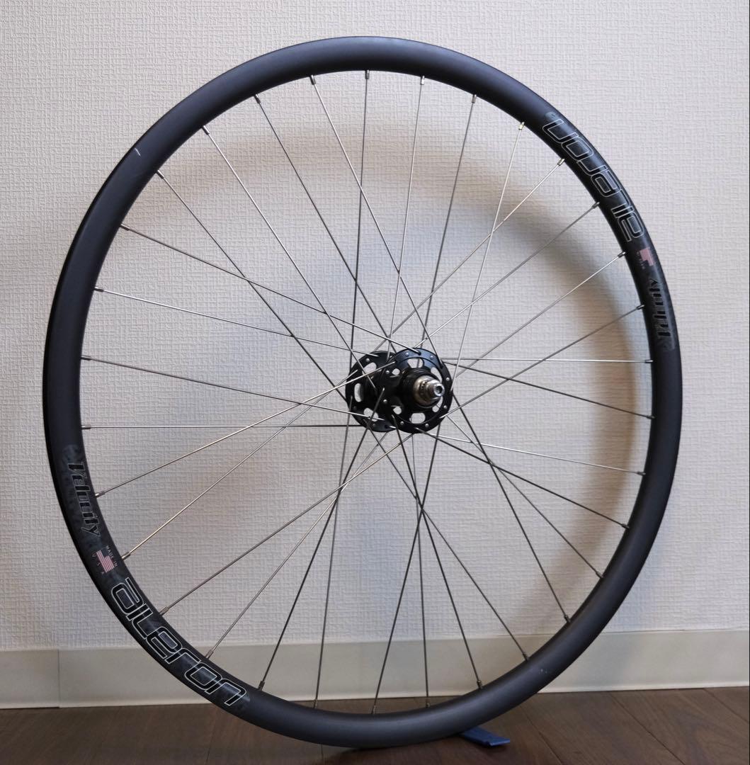 【即購入可】velocity aileron paul ハブ　ピスト　ホイール