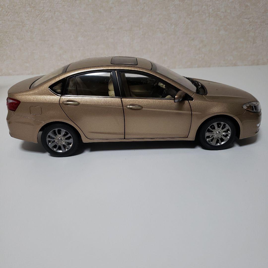 Soueast V5 Lingzhi 1:18 東南汽車 中国版 三菱ランサー