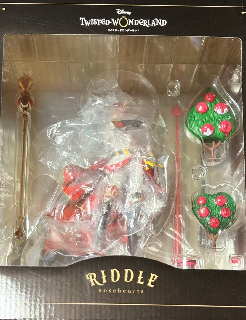 ツイステ リドル・ローズハート 1/8スケールフィギュア