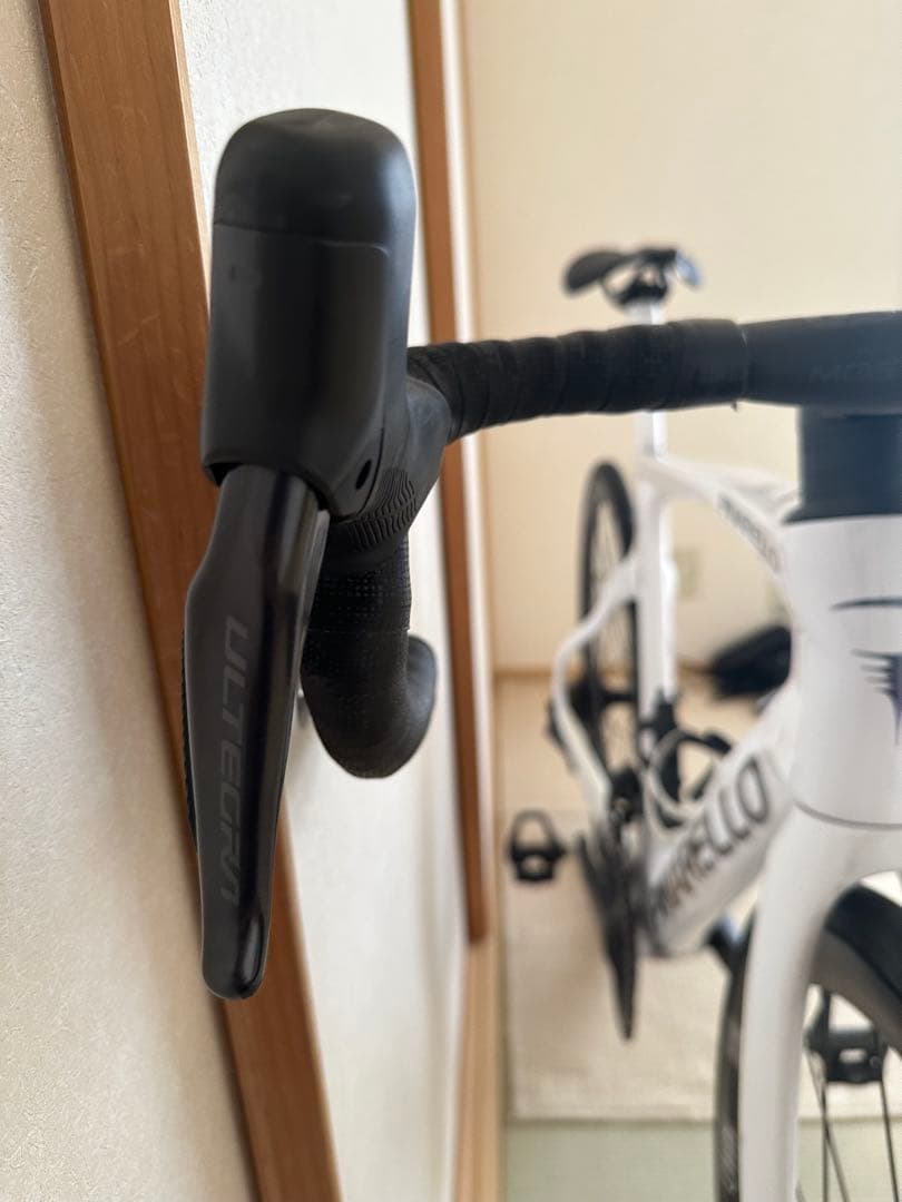 PINARELLO ロードバイク ULTEGRA Di2 ボレアリスホワイト