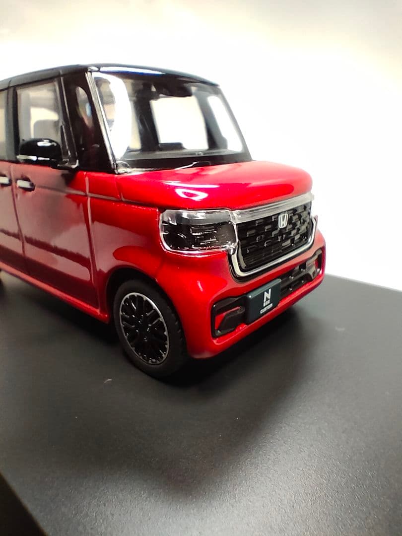 ⭕️新品貴重❗新型N-BOXCustomカラーサンプルミニカー1/43 (^^)