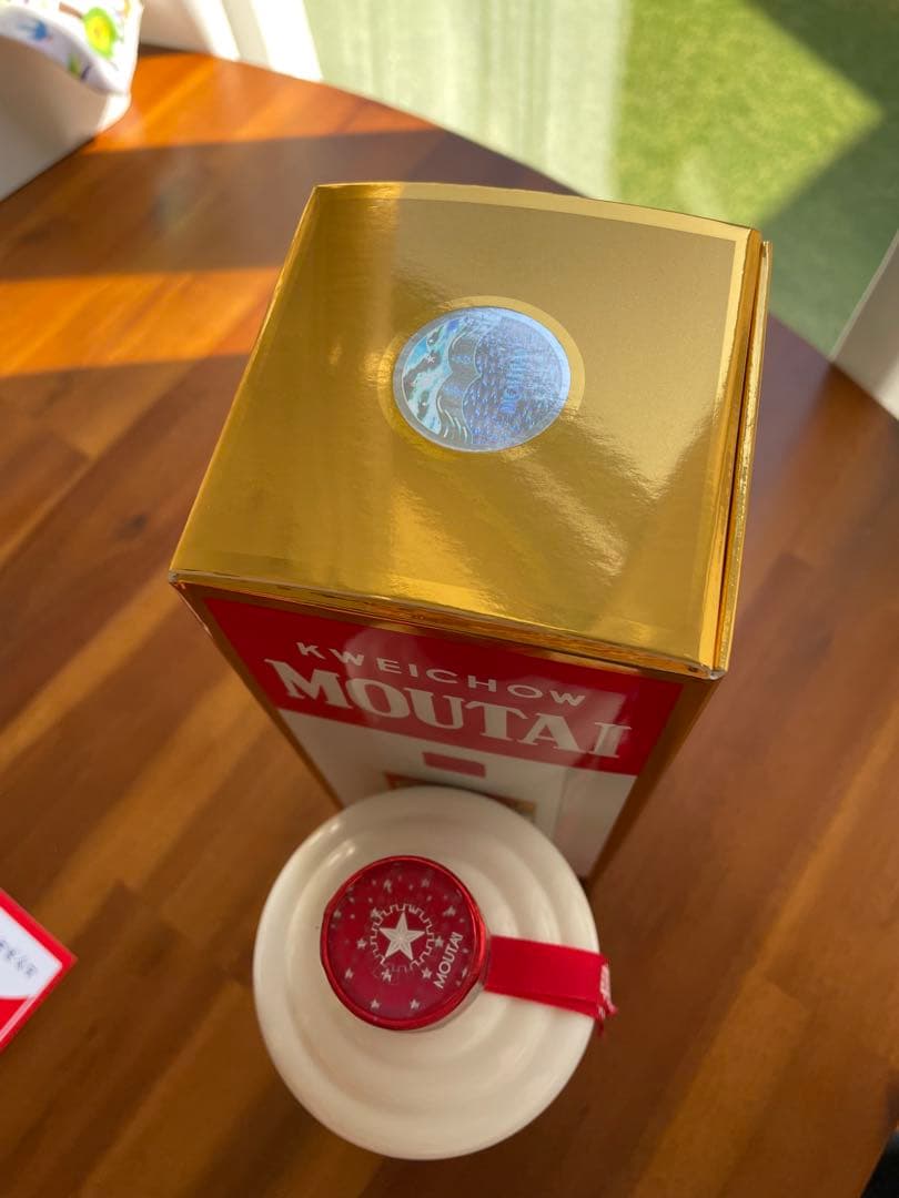 貴州茅台酒　MOUTAI 白酒天女ラベル2024 500ml