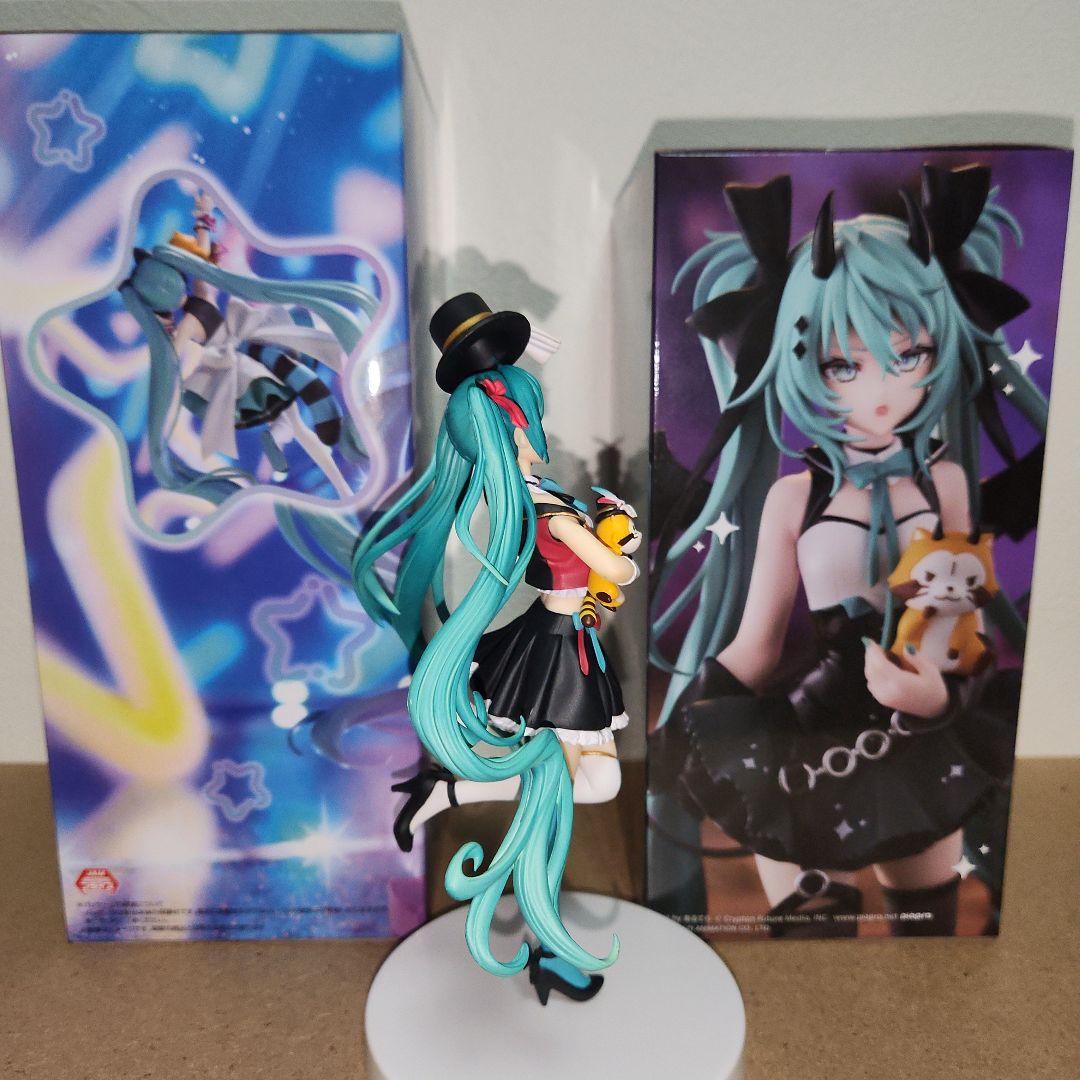 初音ミク×ラスカル　初代～三代目　#白るまんどのフィギュア