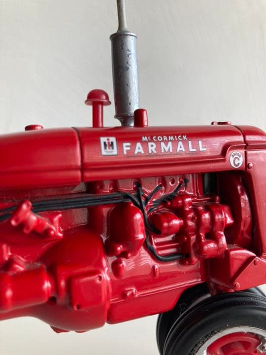 ミニカー　アメリカントラクター　McCORMICK FARMALL