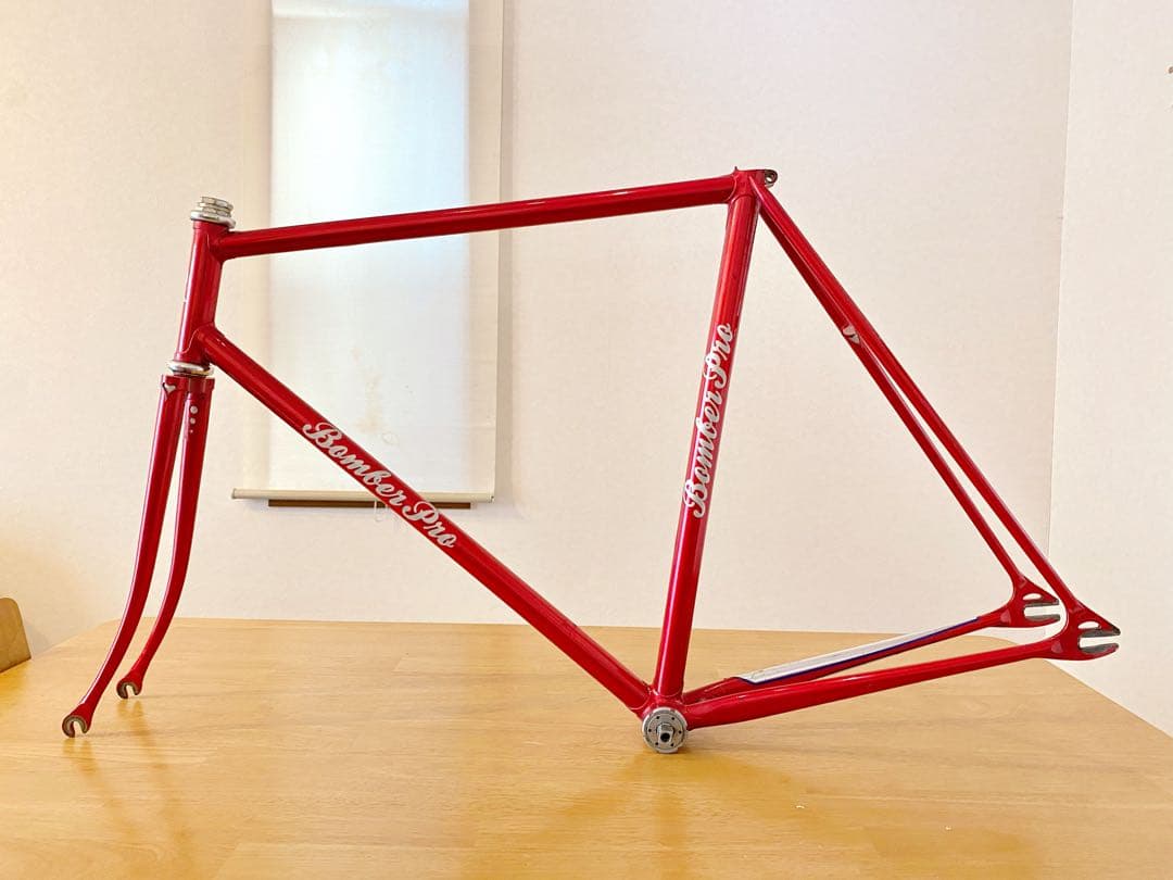 Bomber Pro ピストフレーム