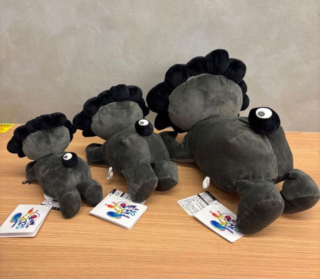 万博会場内限定EXPO2025 黒ミャクミャク 這い型ぬいぐるみ SML 3点