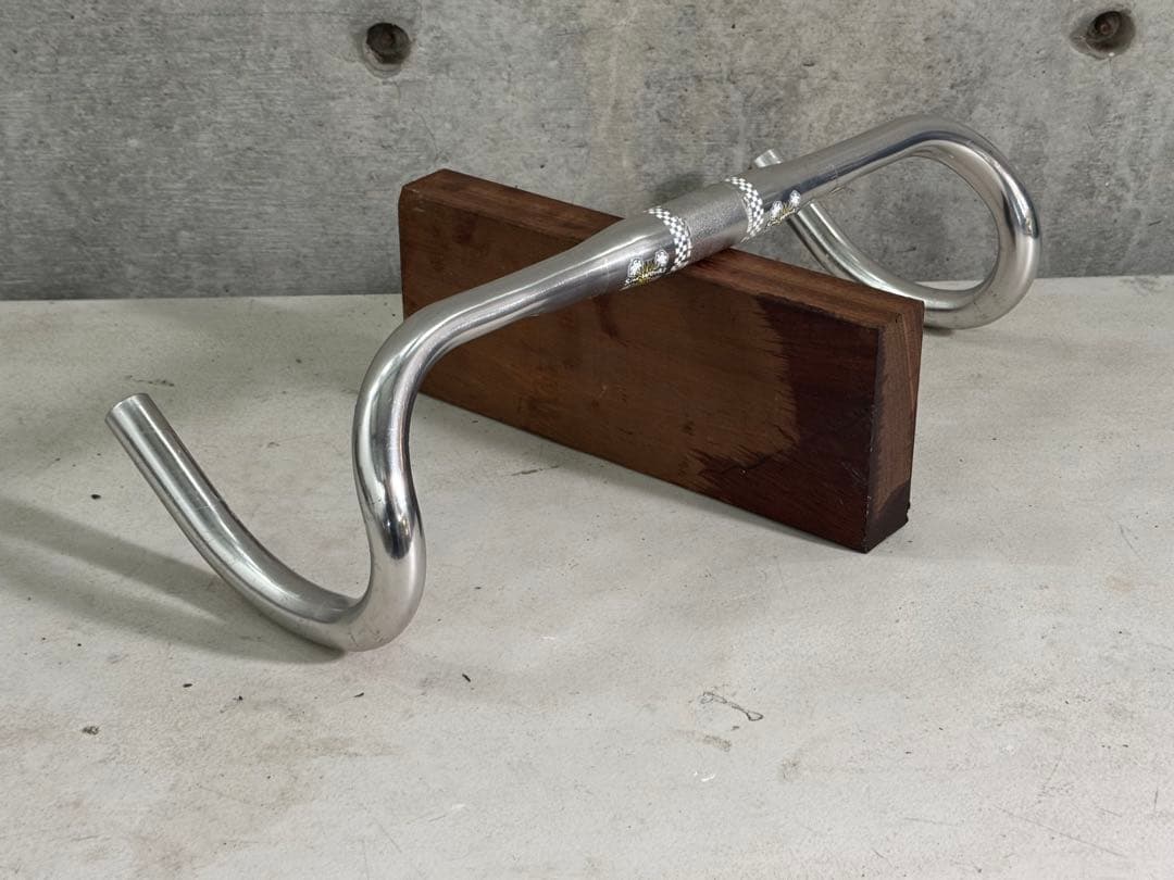 シムワークスのドロップハンドル