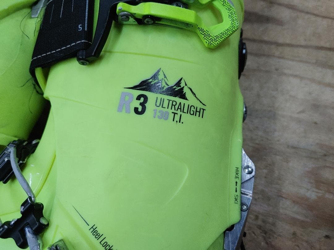 スキー 27-27.5 ROXA R3 130 TI ULTRALIGHT