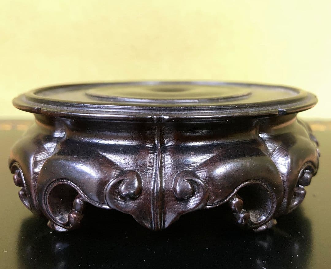 中国粉彩花瓶 「雍正年製」●華やかな粉彩絵付け 高さ19cm 紫壇花台付属●