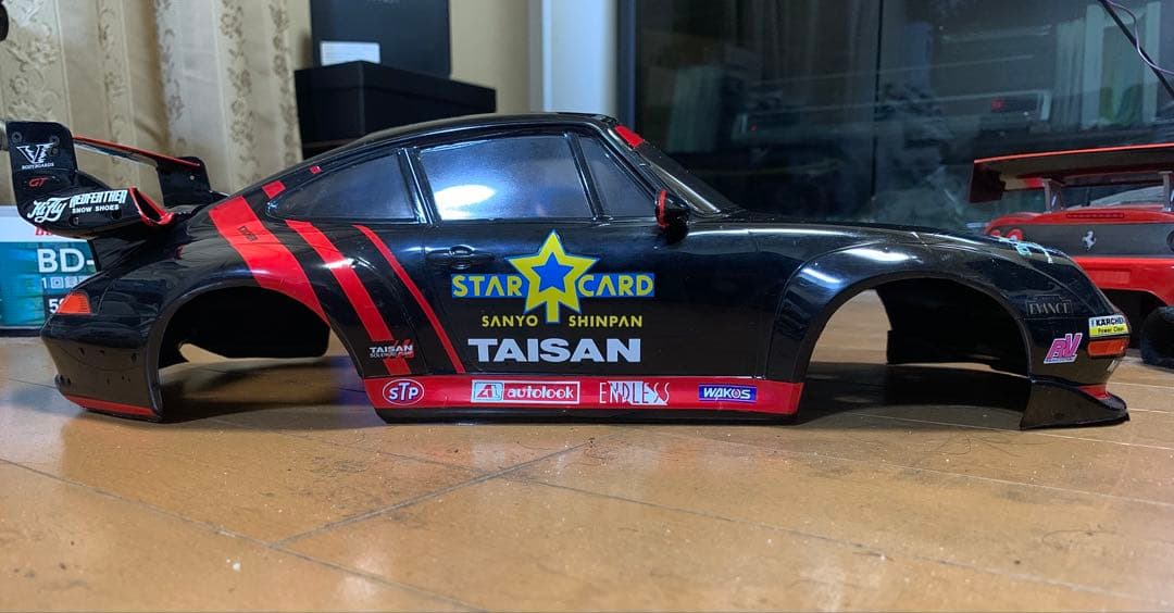 田宮模型RCカー用ボディ　タイサンポルシェ911GT2