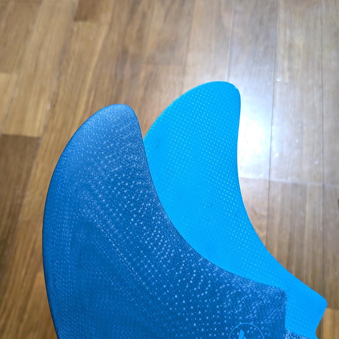 フユーチャー　 futures ENツインフィン ブルー