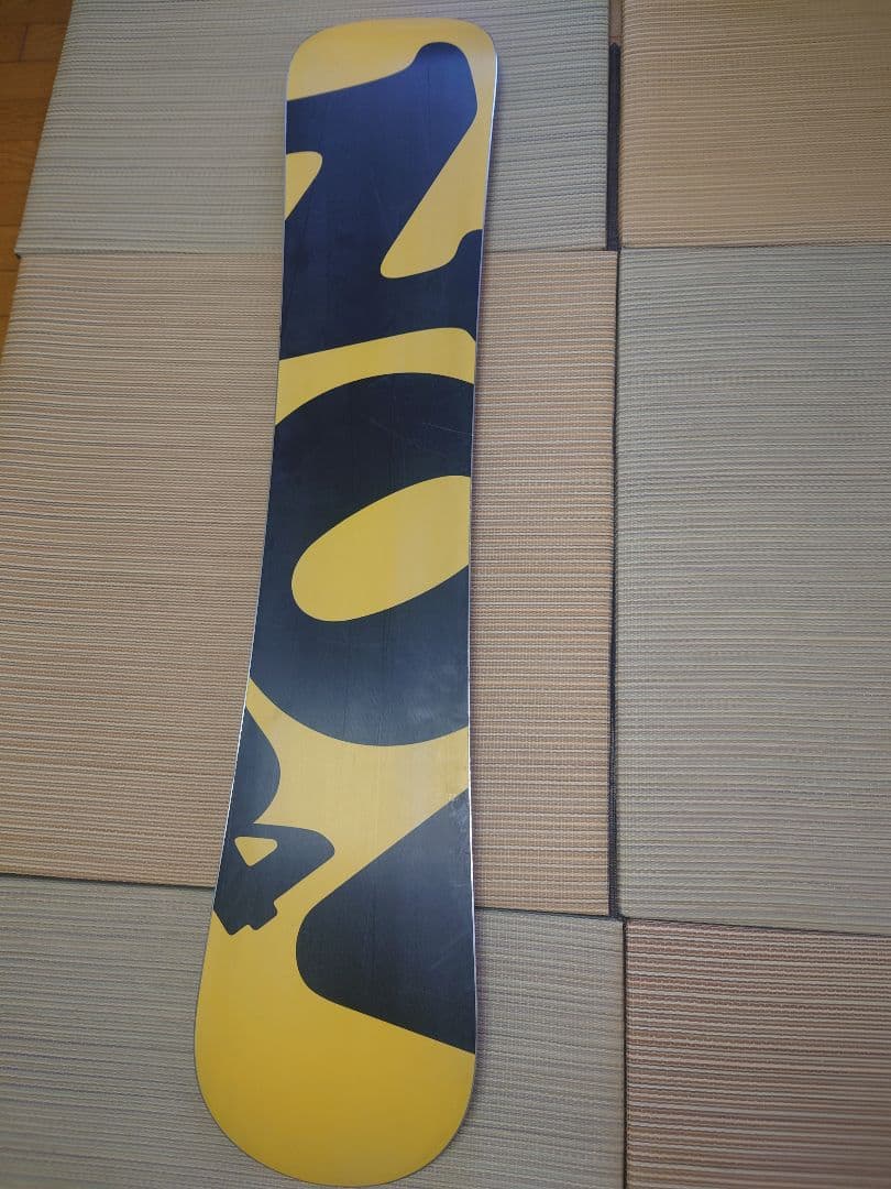 NOVEMBER スノーボード イエロー キャンパー