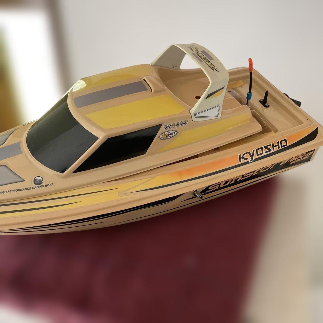 KYOSHO サスピション ラジコンボート