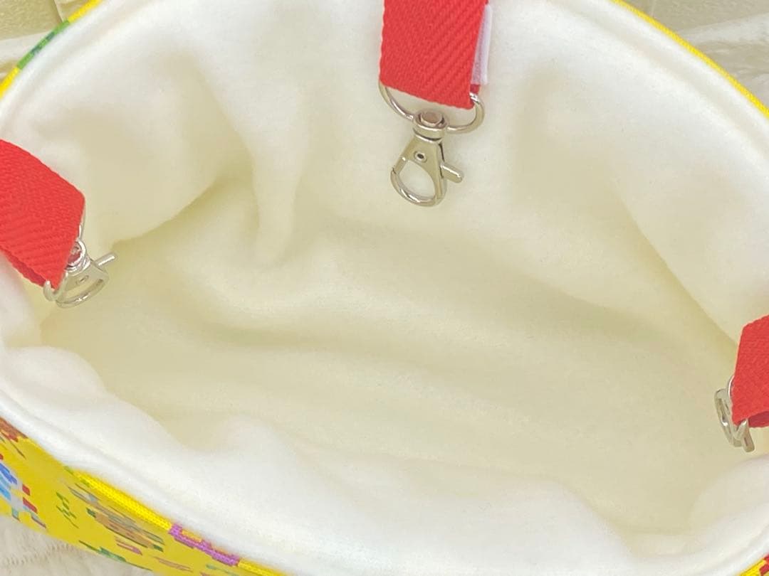 フクロモモンガ　ポーチ　iPhooページ