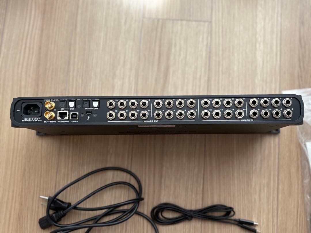 MOTU 16A Thunderboltケーブルおまけ付き