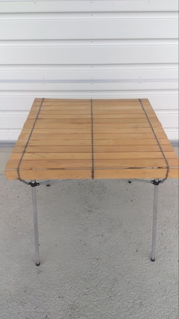 ラレマンド・ウッドロールテーブル焼印無し