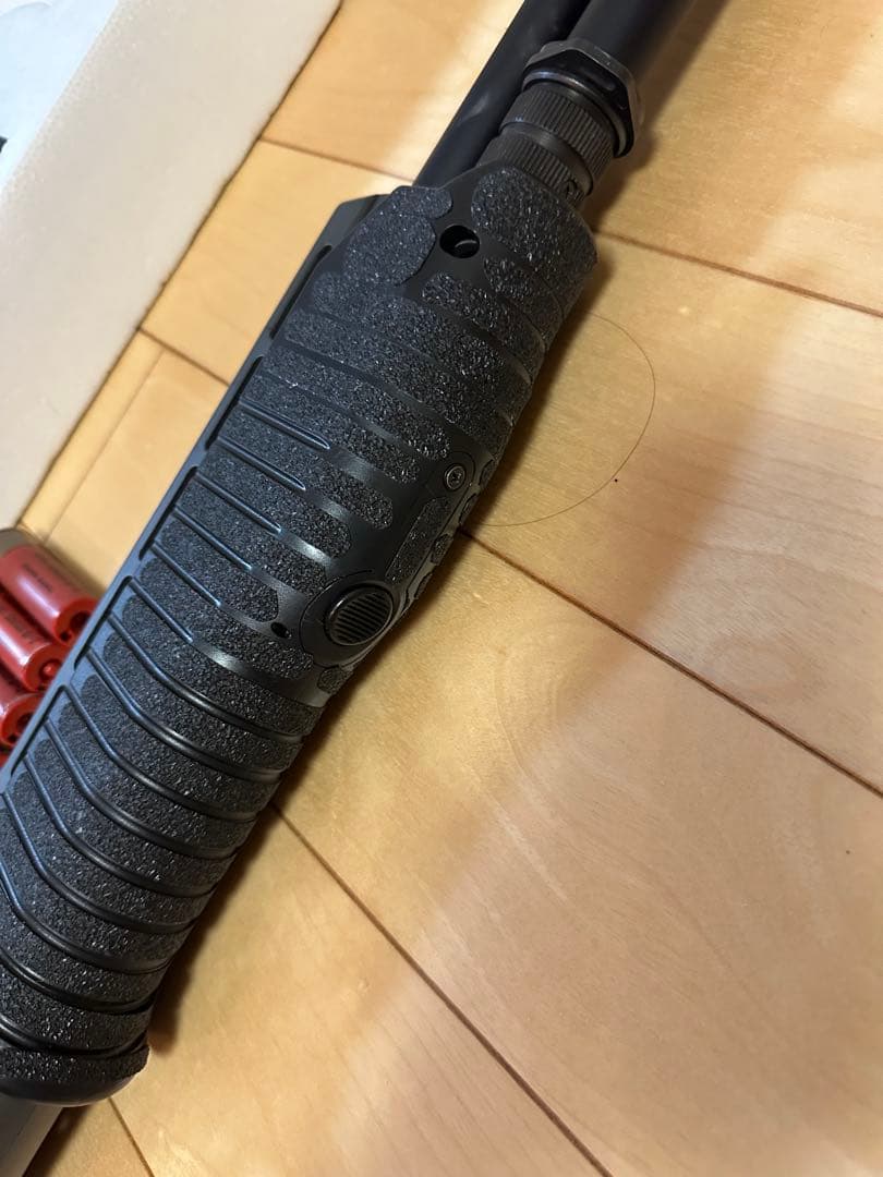 東京マルイ　スパス12　予備フォアグリップ、ショットガンシェル5個付き　動作OK