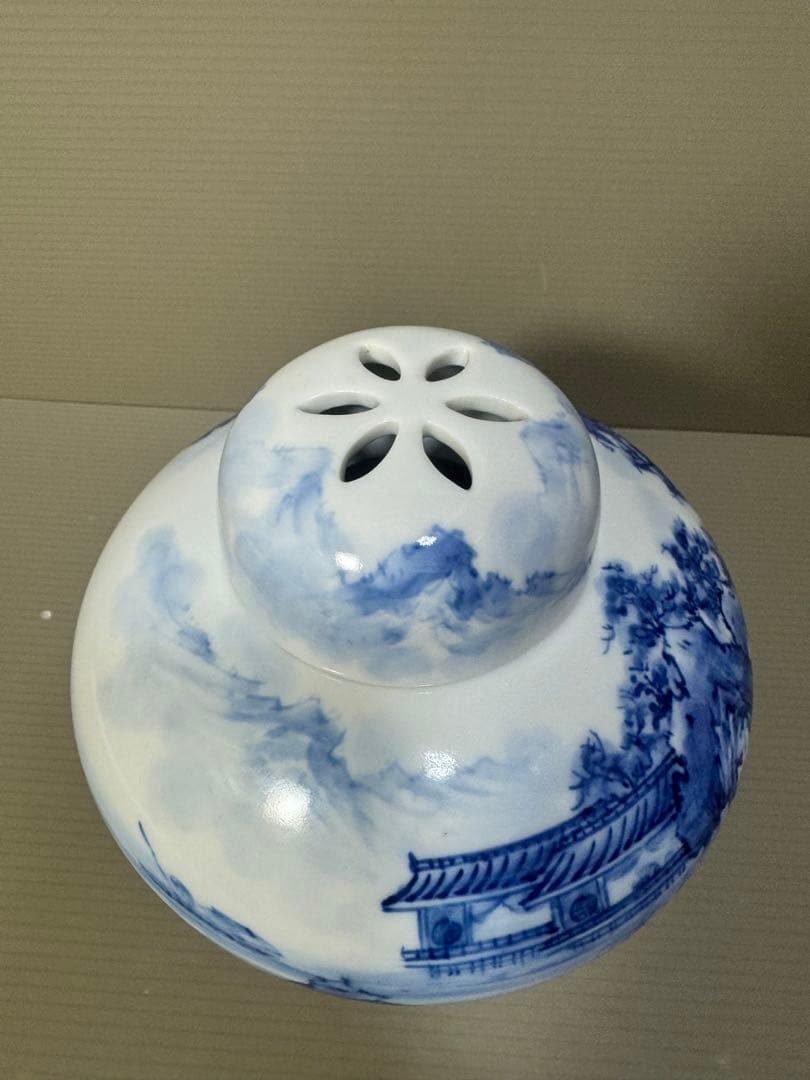 2284 有田焼　染付山水　香炉