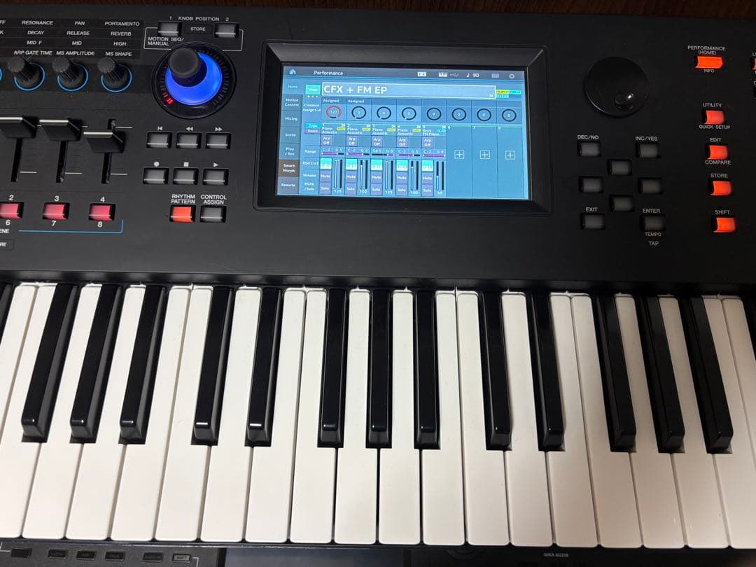 鍵盤楽器 YAMAHA MODX 6