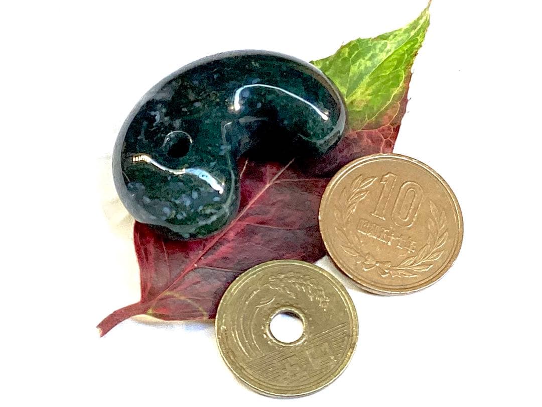 日本一の安価卸しを目指し‼️碧玉‼️出雲石勾玉　最高峰コレクション‼️鑑別書無しの安価