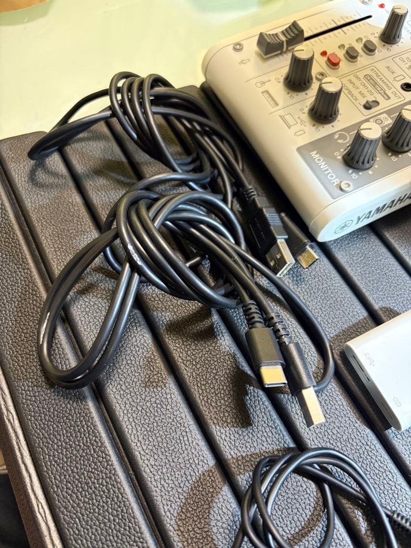 配信機材セット　YAMAHA AG03MK2 WHITE AT2020