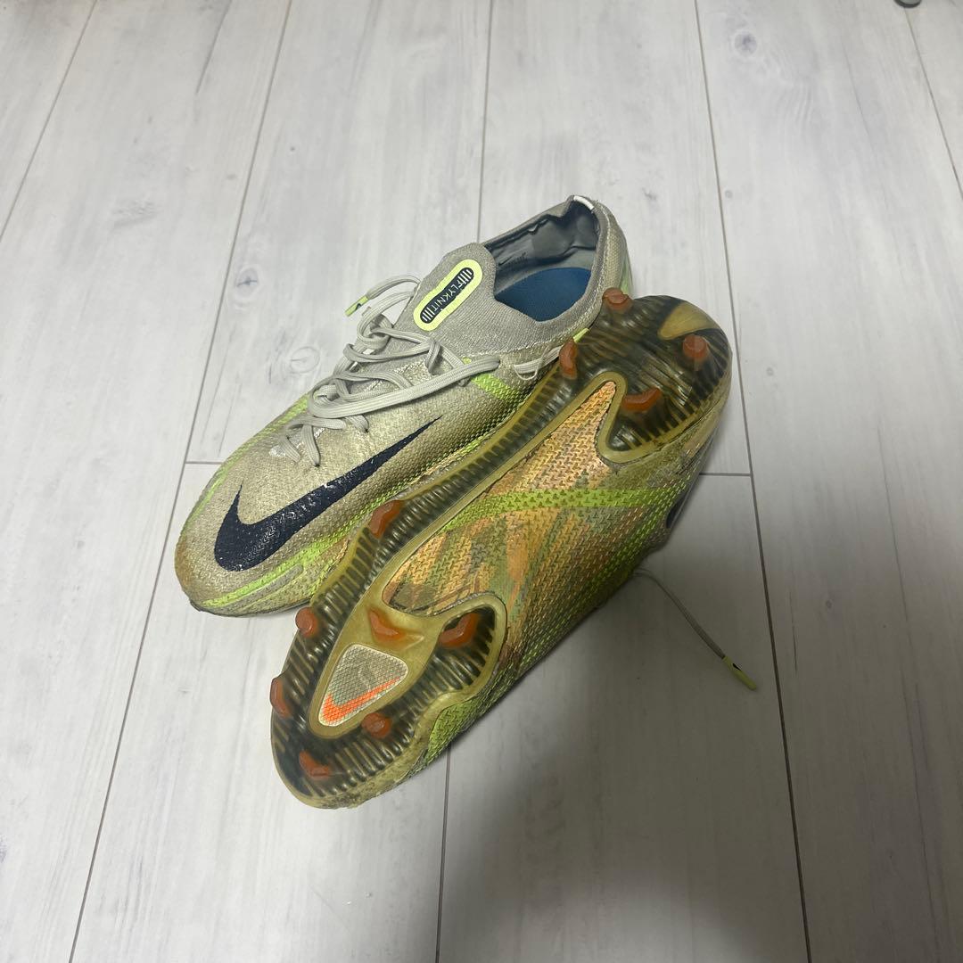 ナイキファントムgt(トップモデル)