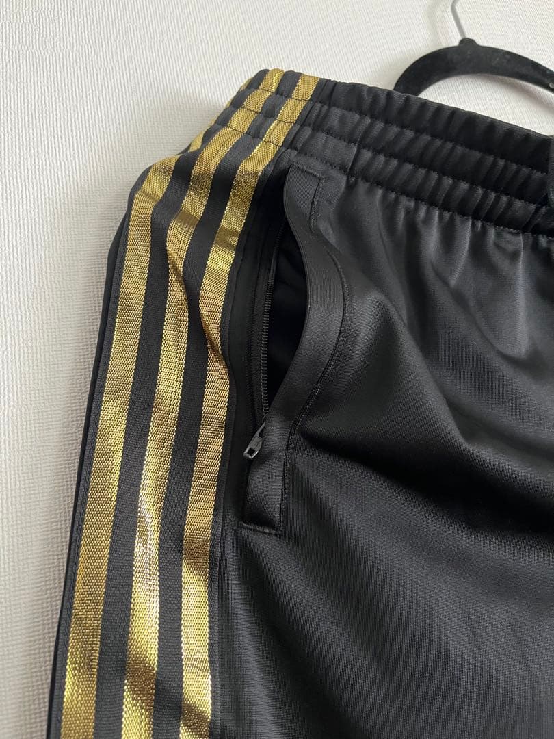 アディダス オリジナルス ストレッチジャージ セットアップ 上下　スウェット