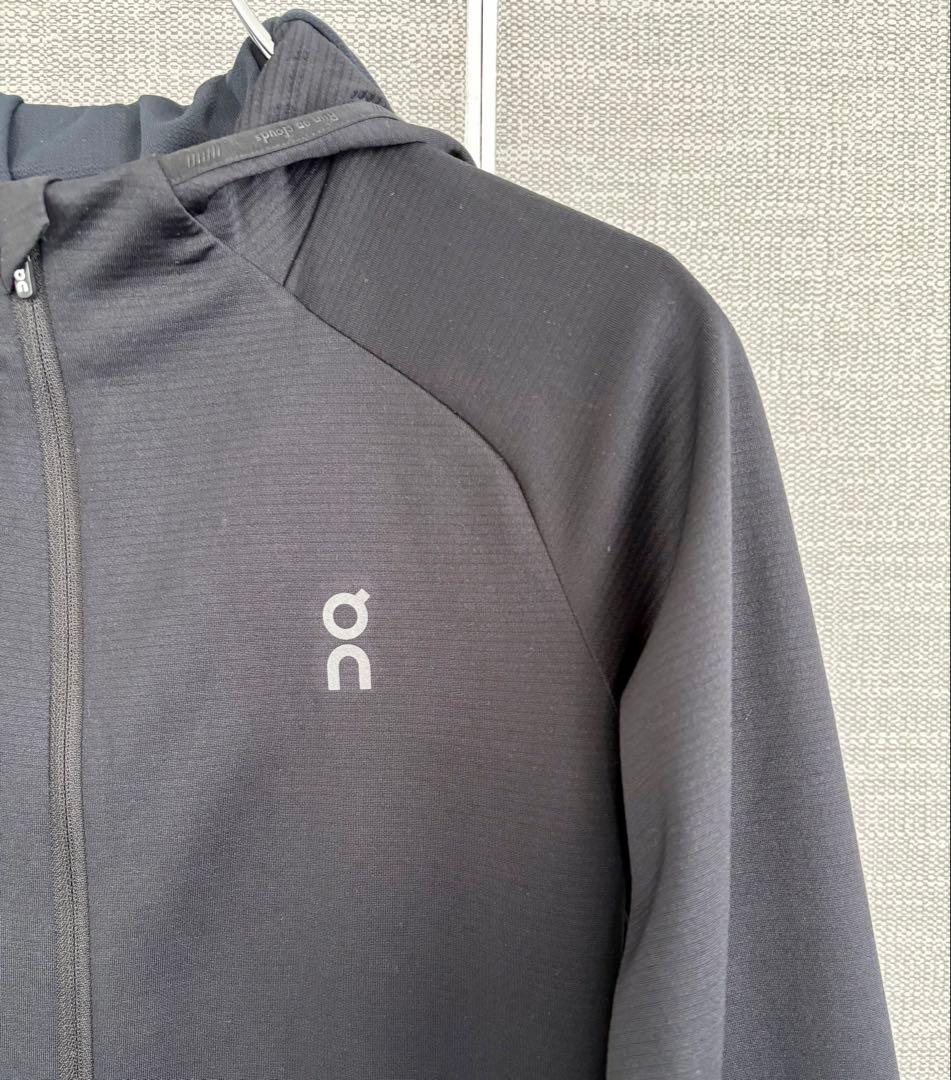 on Climate Zip Hoodie オン　クライメイトフーディブラック