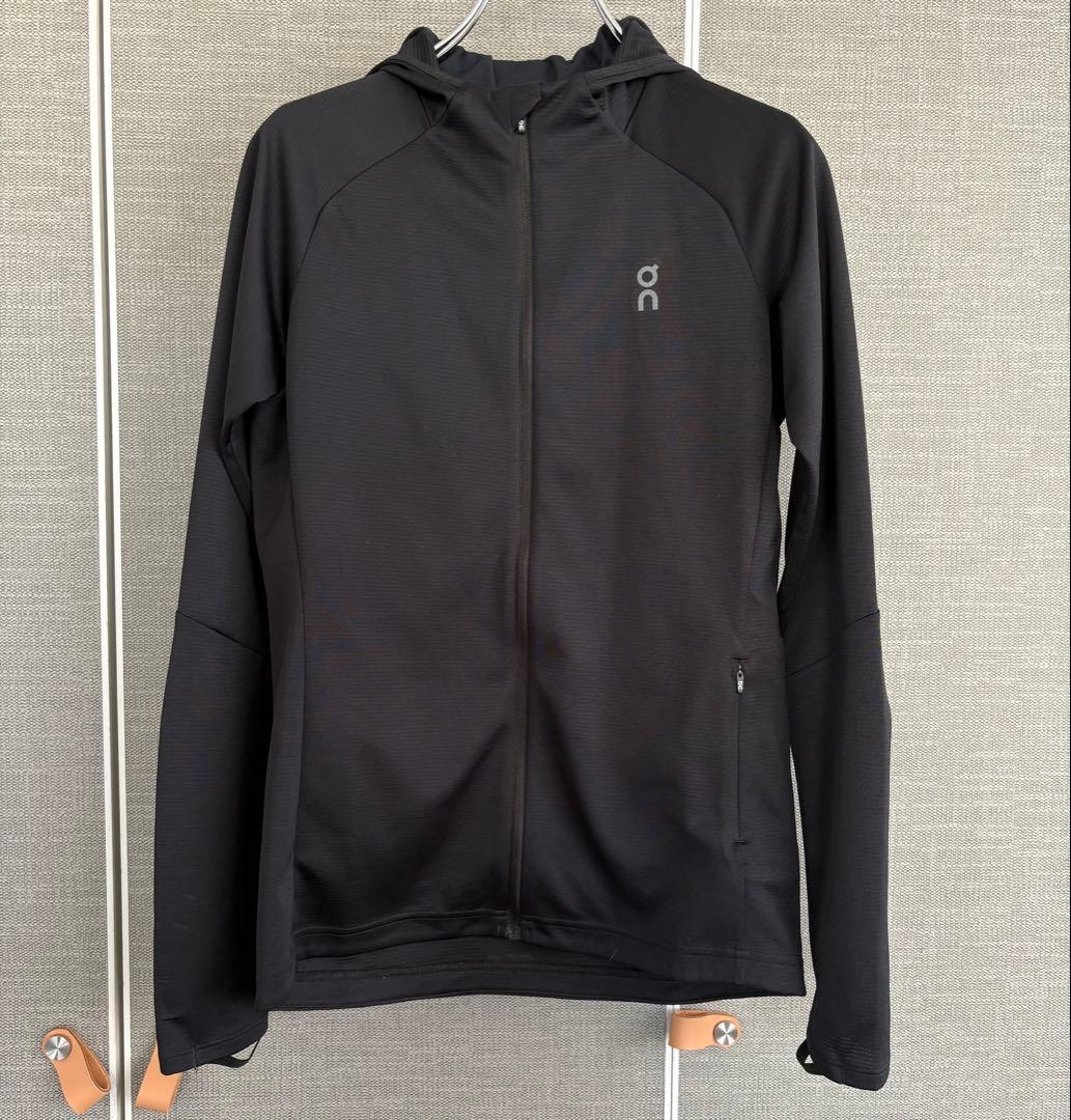 on Climate Zip Hoodie オン　クライメイトフーディブラック
