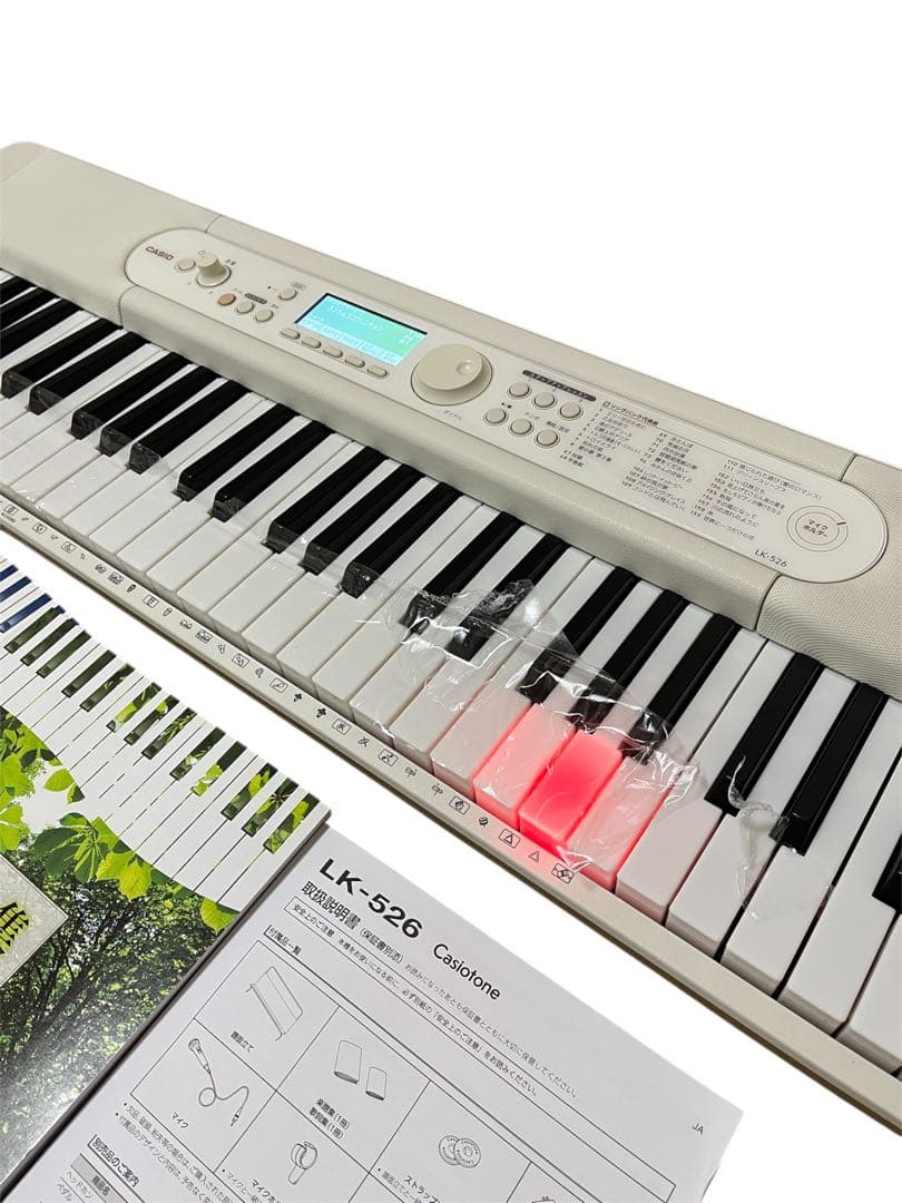 ✨ほぼ未使用✨CASIO 光ナビゲーション キーボード LK-526 電子ピアノ