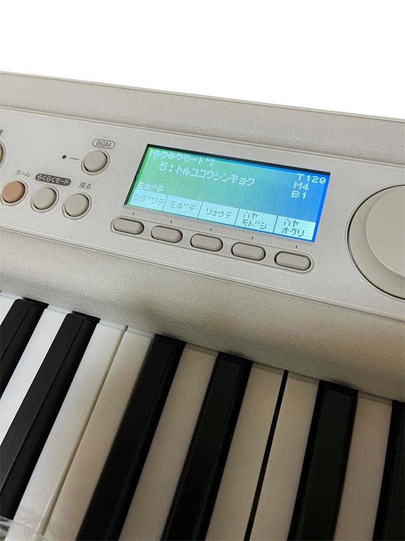 ✨ほぼ未使用✨CASIO 光ナビゲーション キーボード LK-526 電子ピアノ