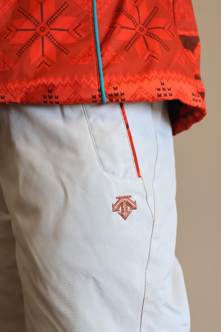 ■美品◆デサント スキーウエア レディース上下セット◆HEAT NAVI