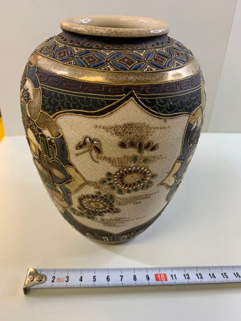 古薩摩 薩摩焼 丸十字紋 金襴手 武者図 花瓶 飾り壺 薩摩 金彩 骨董 江戸