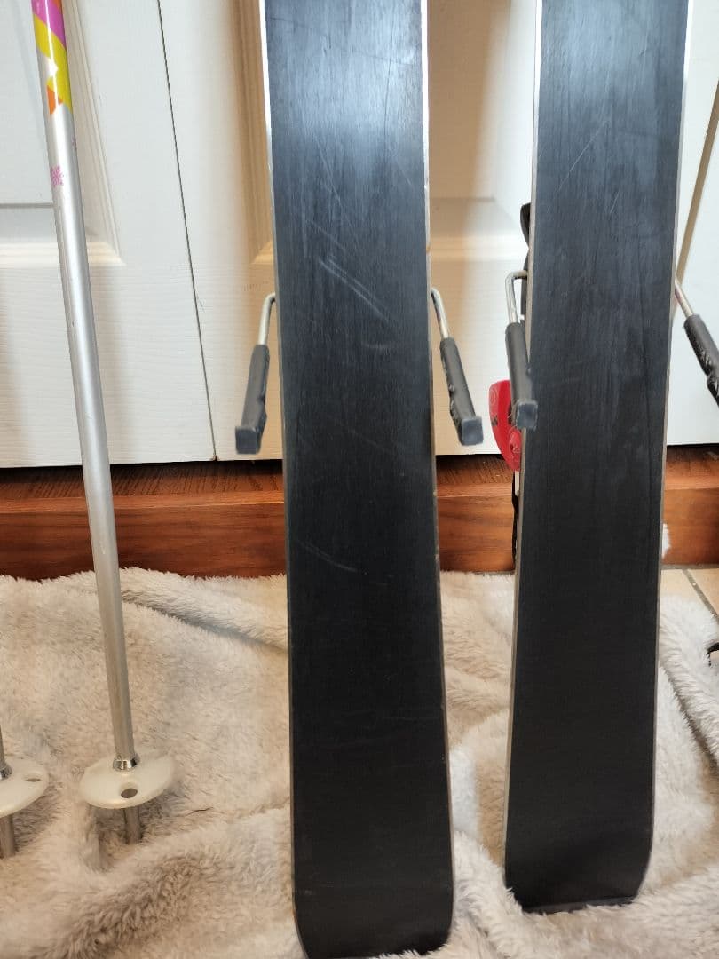 Atomic スキー板110センチとポールセット