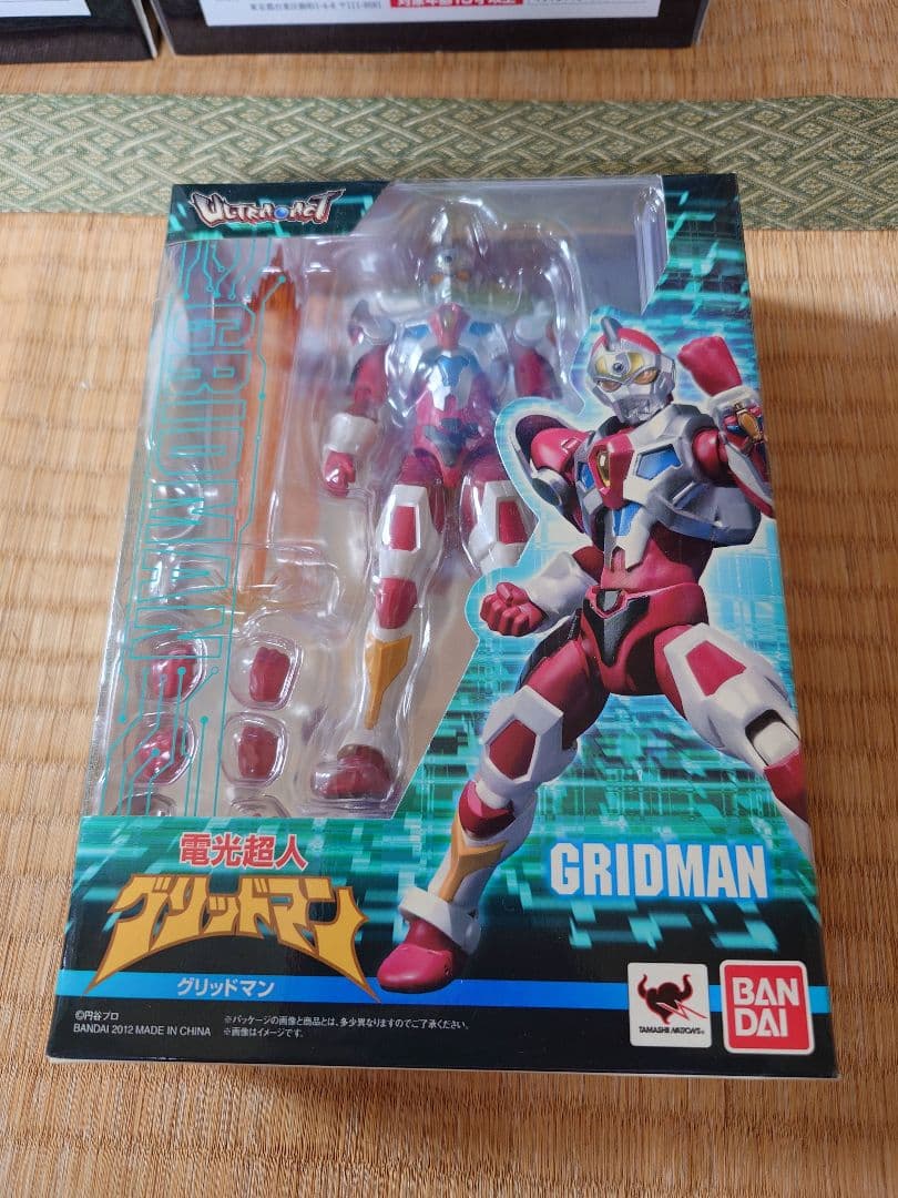 送料無料　ULTRA-ACT　電光超人グリッドマン　4個セット