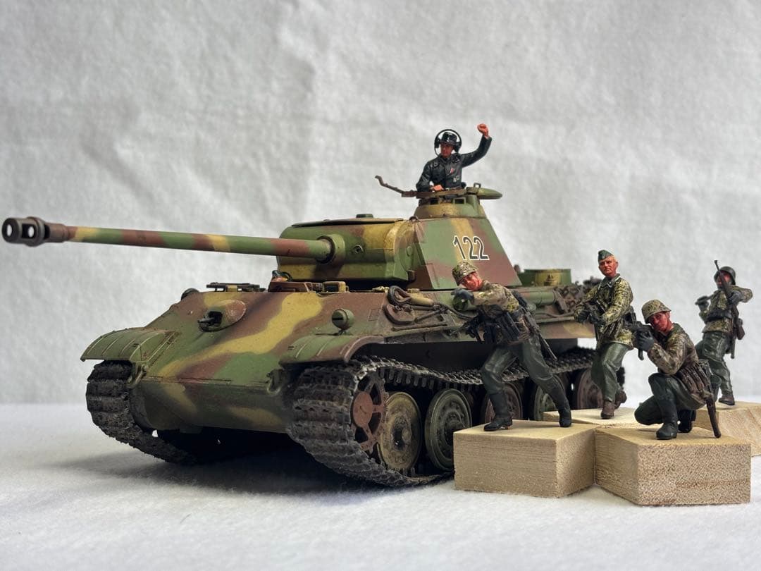 1／３５ドイツ陸軍パンサーG戦車プラモデル完成品