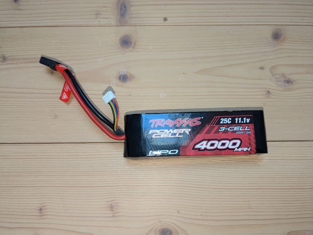 TRAXXAS Funny Car トラクサス　ファニーカー