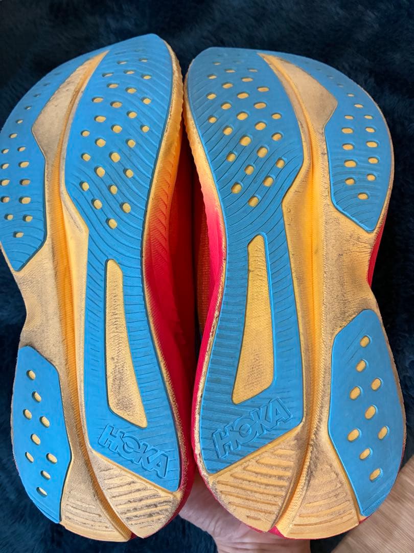 ホカオネオネ　マッハ6 HOKAONE ONE MACH6 サイズ26センチ