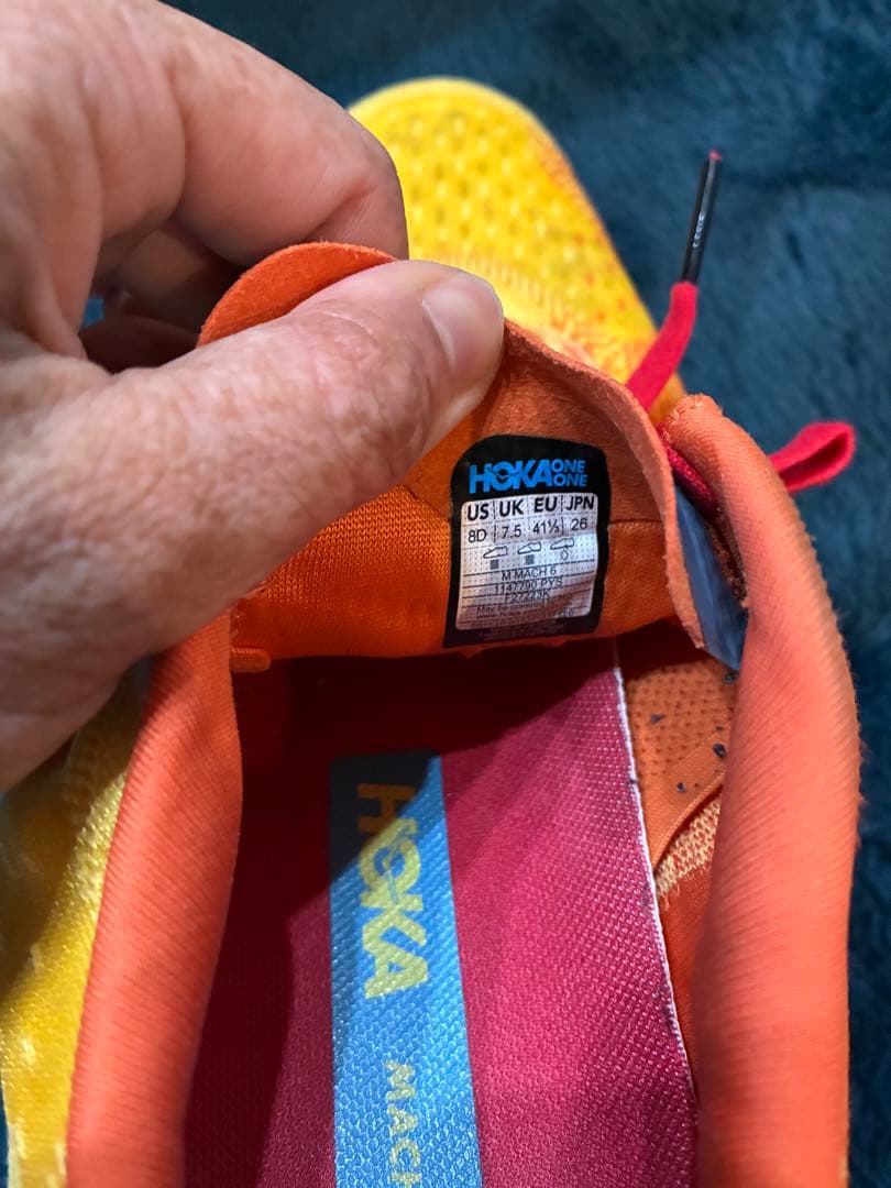 ホカオネオネ　マッハ6 HOKAONE ONE MACH6 サイズ26センチ