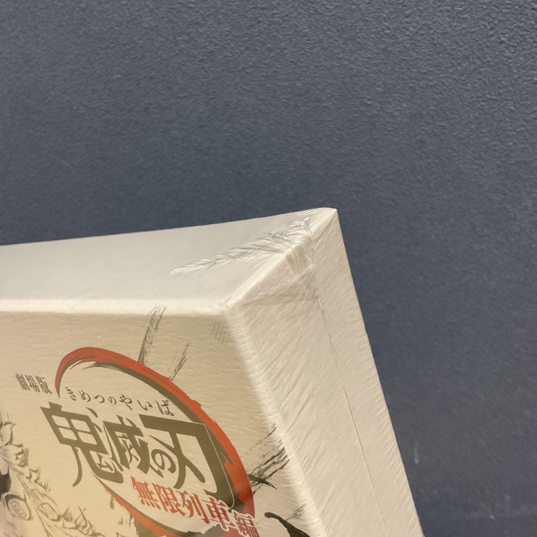 鬼滅の刃　無限列車編　銀幕画集・豪華版　煉獄杏寿郎