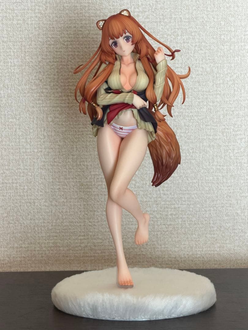 盾の勇者の成り上がり　ラフタリア　フィギュア　抱き枕ver 美品