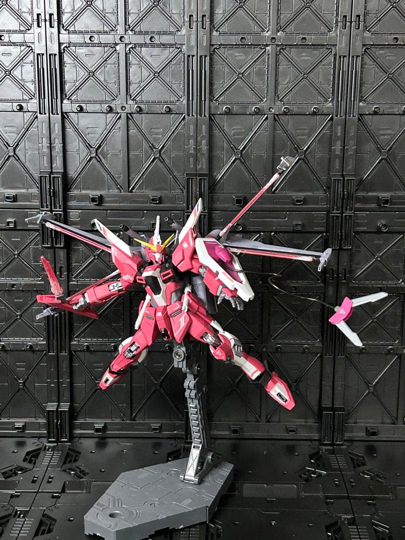 インフィニットジャスティスガンダム弍式　塗装完成品　部分塗装　HG