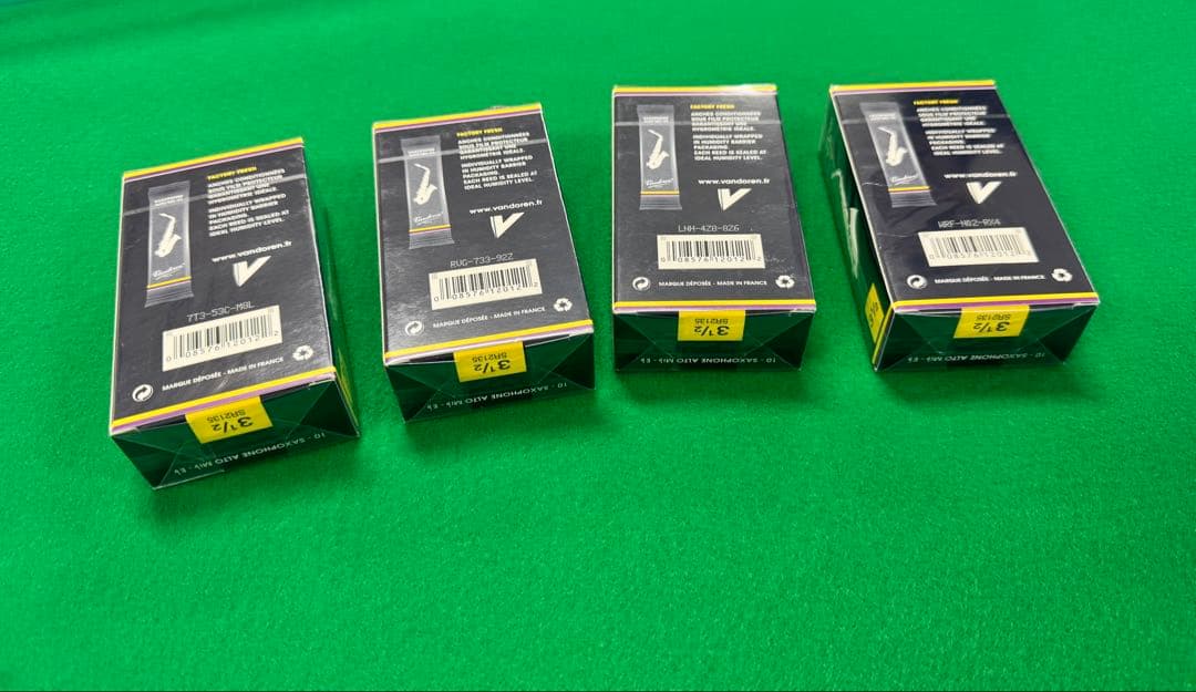 Vandoren アルトサックスリード 3 1/2 ４箱セット