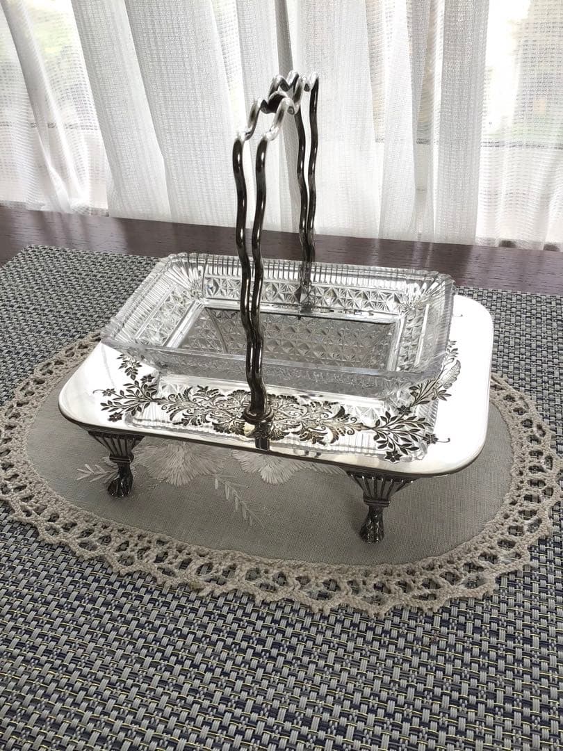 イギリスアンティーク、シルバーとガラスの持ち手付き深皿