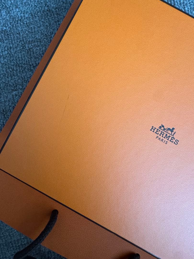 【新品未使用】エルメス　小物入れ　シルバーカラー